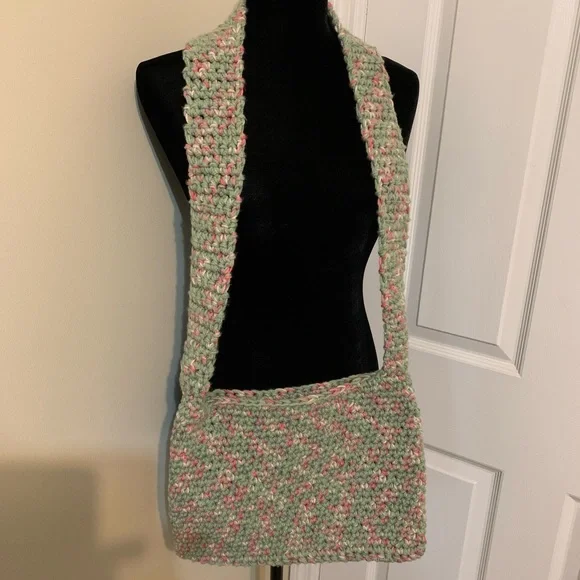 Crossbody Bag, handmade,
crocheted - Picture 4 of 15